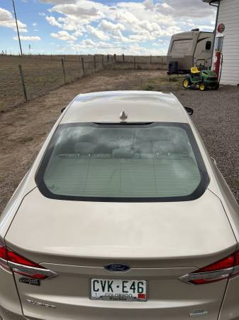 2019 Ford, zlatá, dovoz USA — foto 6 z 12