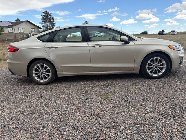 2019 Ford, zlatá, dovoz USA — foto 8 z 12