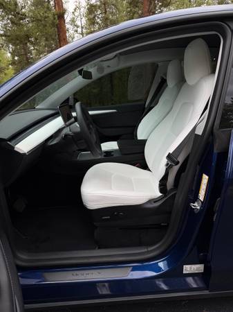 2023 Tesla, dovoz USA — foto 2 z 12