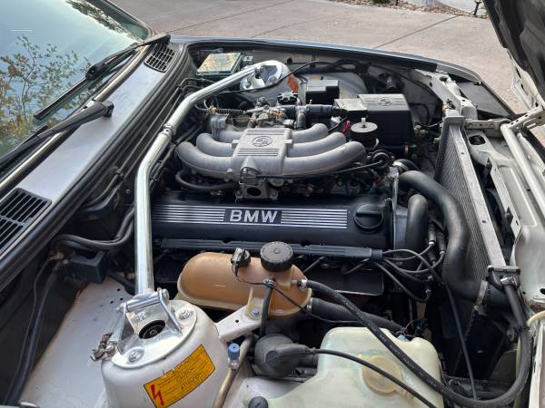 1987 BMW, dovoz USA — foto 9 z 12