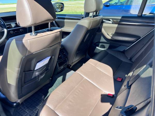 2011 BMW, dovoz USA — foto 9 z 11