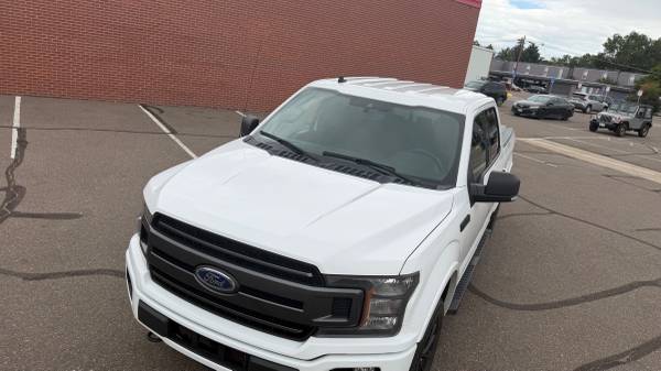 2020 Ford, dovoz USA — foto 7 z 12