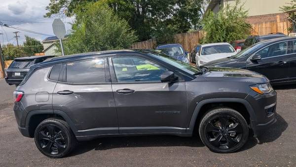 2018 Jeep, dovoz USA — foto 2 z 12