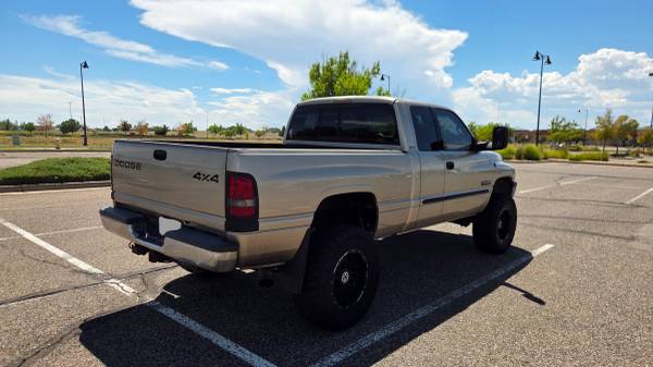 2002 Dodge, dovoz USA — foto 5 z 12