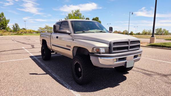2002 Dodge, dovoz USA — foto 7 z 12