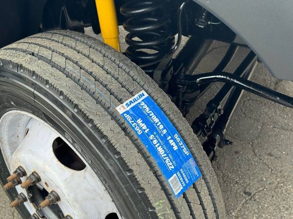 2014 Ford, dovoz USA — foto 12 z 12