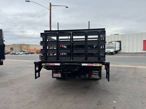 2014 Ford, dovoz USA — foto 4 z 12