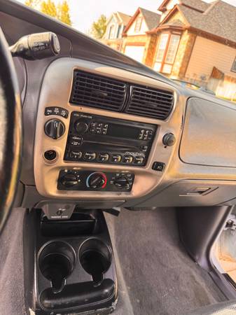 2003 Ford, dovoz USA — foto 11 z 12