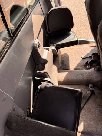 2003 Ford, dovoz USA — foto 6 z 12