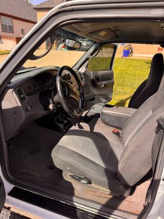 2003 Ford, dovoz USA — foto 8 z 12
