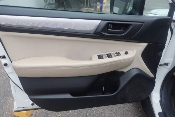 2017 Subaru, dovoz USA — foto 11 z 12