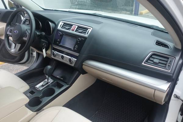2017 Subaru, dovoz USA — foto 7 z 12