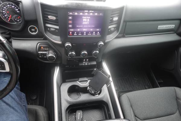 2019 Dodge, dovoz USA — foto 12 z 12