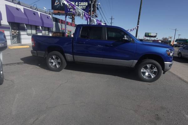2019 Dodge, dovoz USA — foto 2 z 12