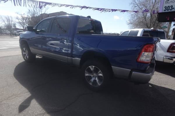 2019 Dodge, dovoz USA — foto 8 z 12