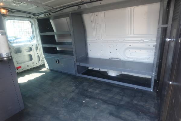2014 Ford, dovoz USA — foto 11 z 12