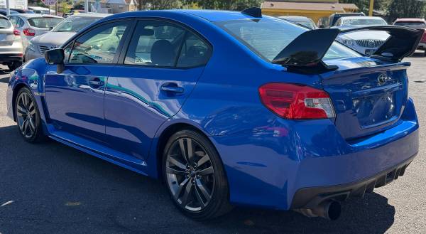 2016 Subaru, dovoz USA — foto 5 z 12