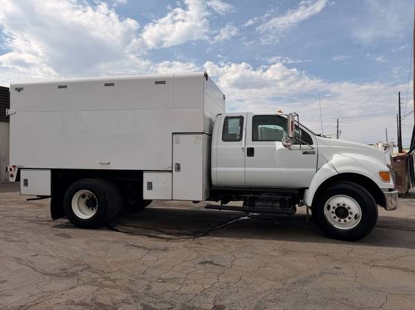 2015 Ford, dovoz USA — foto 10 z 12
