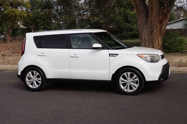 2015 Kia, dovoz USA — foto 2 z 12
