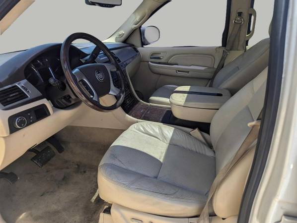 2008 Cadillac, dovoz USA — foto 7 z 12