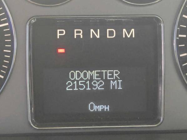 2008 Cadillac, dovoz USA — foto 9 z 12