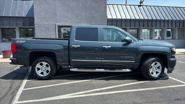 2017 Chevrolet, dovoz USA — foto 2 z 12