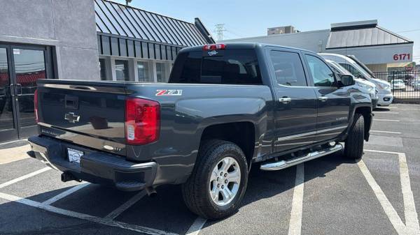 2017 Chevrolet, dovoz USA — foto 3 z 12