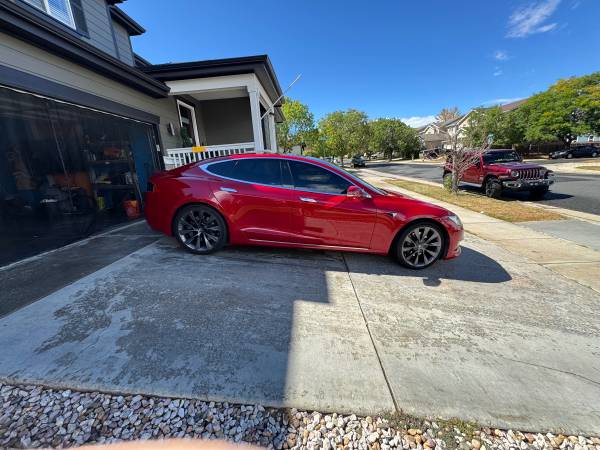 2018 Tesla, dovoz USA — foto 3 z 12