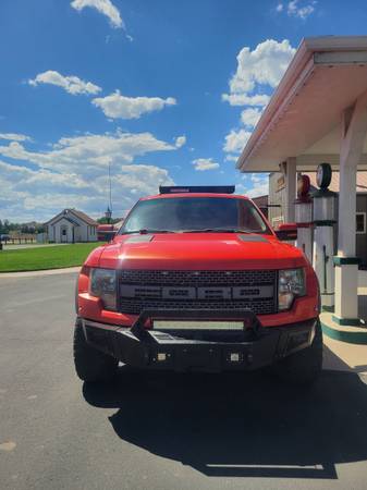 2010 Ford, dovoz USA — foto 4 z 12