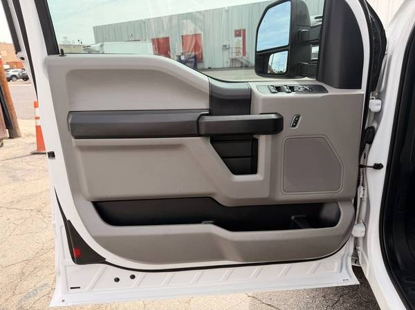 2019 Ford, dovoz USA — foto 10 z 12