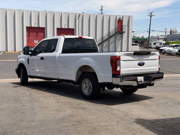 2019 Ford, dovoz USA — foto 3 z 12