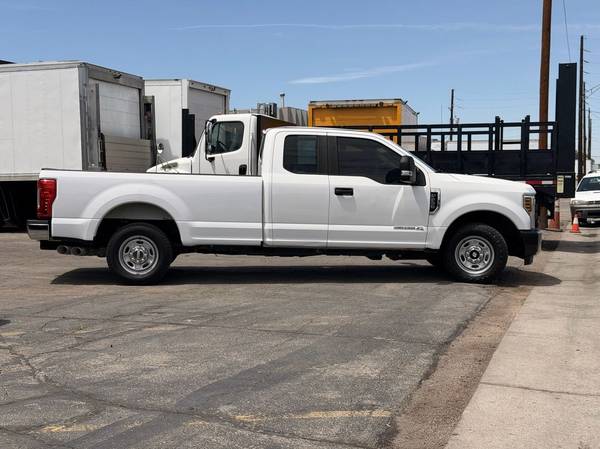 2019 Ford, dovoz USA — foto 6 z 12