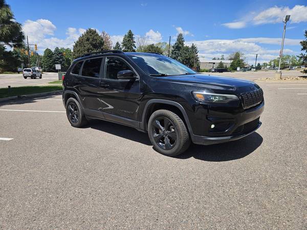 2019 Jeep, dovoz USA — foto 2 z 12