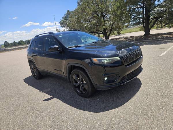 2019 Jeep, dovoz USA — foto 9 z 12