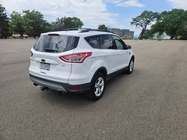 2016 Ford, dovoz USA — foto 4 z 12