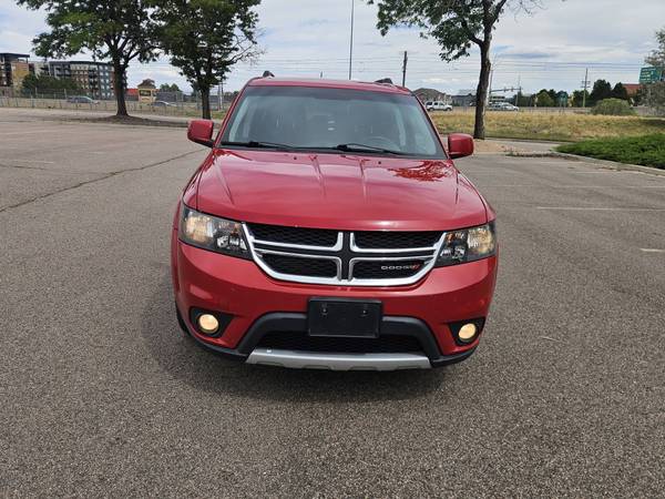 2015 Dodge, dovoz USA — foto 2 z 12
