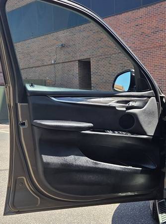 2017 BMW, dovoz USA — foto 9 z 12