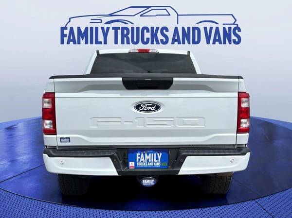 2023 Ford, dovoz USA — foto 4 z 12