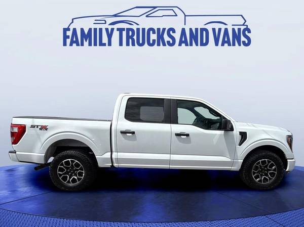 2023 Ford, dovoz USA — foto 6 z 12