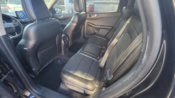 2020 Ford, dovoz USA — foto 8 z 10