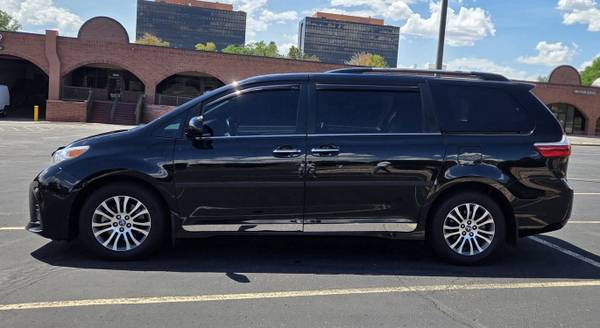 2018 Toyota, dovoz USA — foto 8 z 12