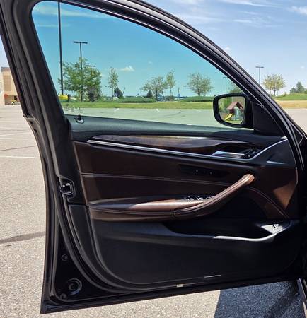 2017 BMW, dovoz USA — foto 9 z 12