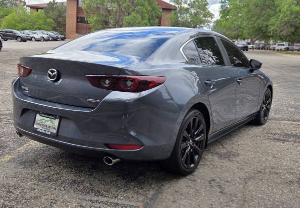 2025 Mazda, dovoz USA — foto 4 z 12