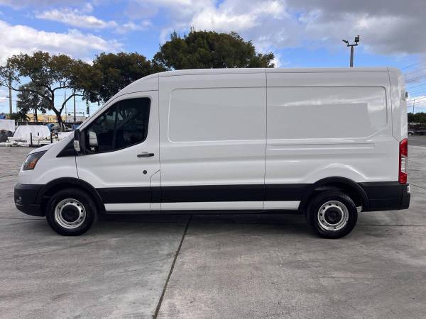 2021 Ford, dovoz USA — foto 5 z 12