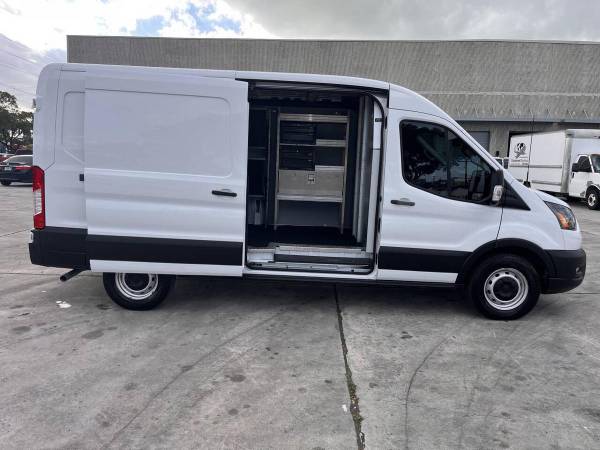 2021 Ford, dovoz USA — foto 7 z 12