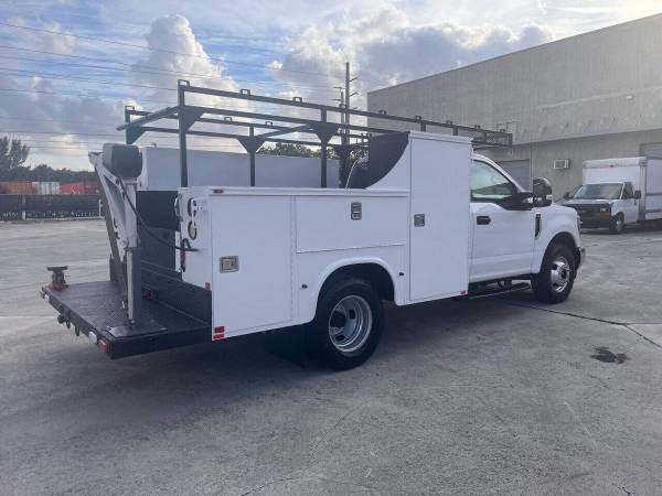 2019 Ford, dovoz USA — foto 3 z 12