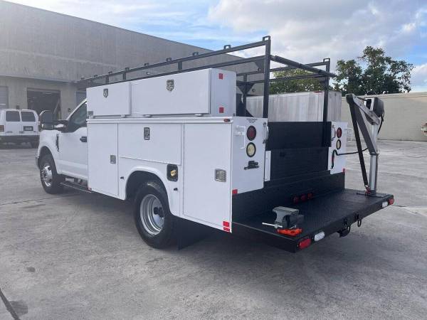 2019 Ford, dovoz USA — foto 4 z 12