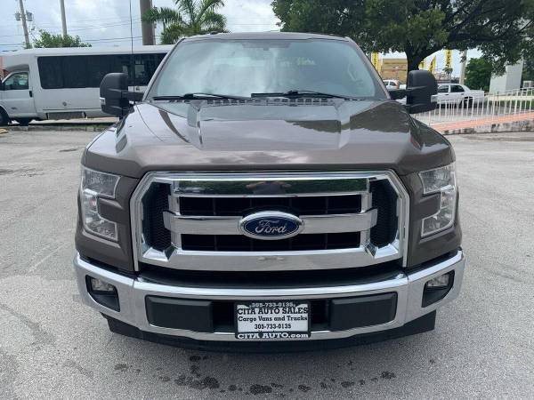 2017 Ford, dovoz USA — foto 7 z 12