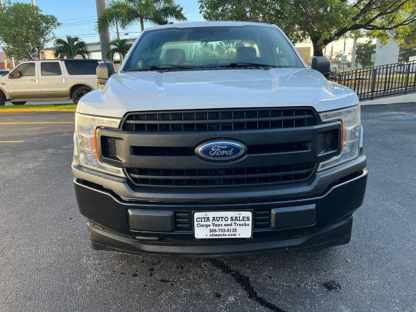 2018 Ford, dovoz USA — foto 11 z 12
