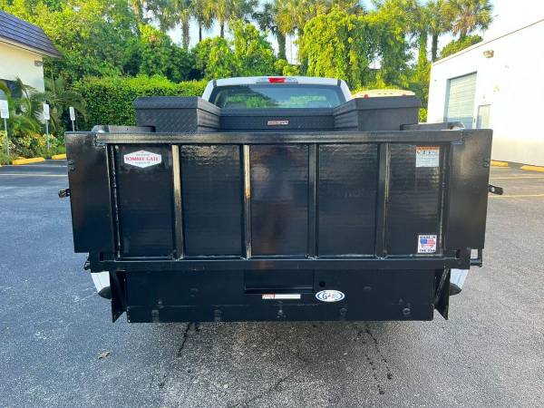 2018 Ford, dovoz USA — foto 12 z 12